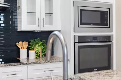 5810 Bryan Parkway #100, Dallas, TX 75206 - Photo 12