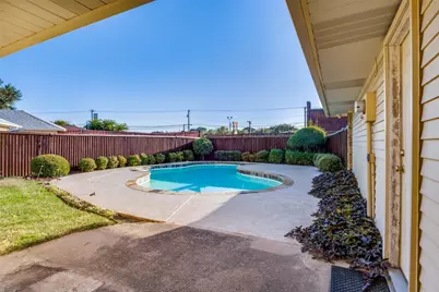 2413 Parkside Drive, Garland, TX 75040 - Photo 14