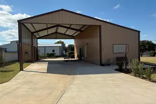 139 Yellowstone Dr, Whitney, TX 76692 - Photo 2
