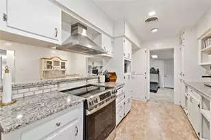 2302 11th St, Brownwood, TX 76801 - Photo 8