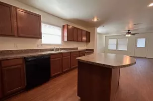 433 Emerald Creek Dr, Fort Worth, TX 76131 - Photo 6