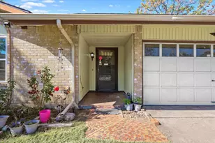 2612 Fallcreek St, Arlington, TX 76014 - Photo 2