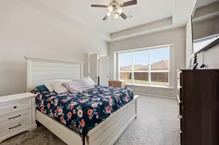 1204 Queens Brook Ln, Fort Worth, TX 76140 - Photo 6