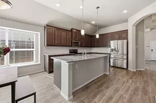 1204 Queens Brook Ln, Fort Worth, TX 76140 - Photo 14