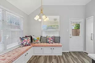 6552 Fairview Dr, Watauga, TX 76148 - Photo 14