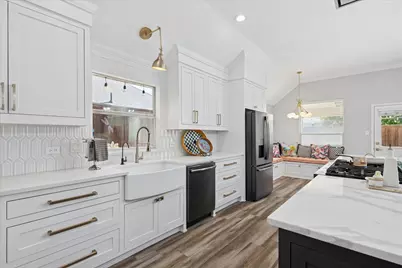 6552 Fairview Drive, Watauga, TX 76148 - Photo 4