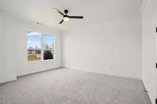 2012 Skylane Dr, Granbury, TX 76049 - Photo 34