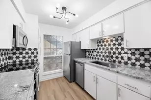 4901 Bryce Ave, Fort Worth, TX 76107 - Photo 10