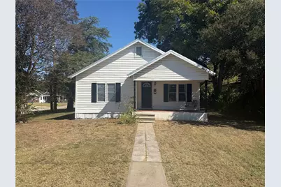 511 W Navasota Street, Groesbeck, TX 76642 - Photo 1