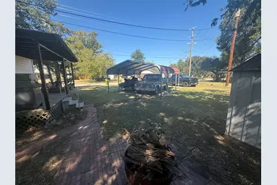 511 W Navasota Street, Groesbeck, TX 76642 - Photo 16