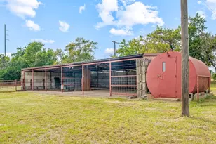 9651 County Rd 99 S, Vernon, TX 76384 - Photo 34