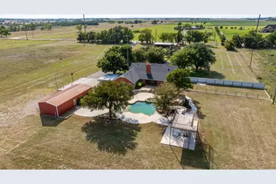 9651 County Road 99 S, Vernon, TX 76384 - Photo 2