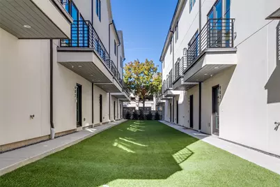 7207 Gaston Avenue #903, Dallas, TX 75214 - Photo 2