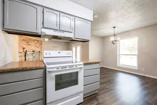 1108 Briar Ct, Benbrook, TX 76126 - Photo 12