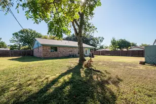 1108 Briar Ct, Benbrook, TX 76126 - Photo 20