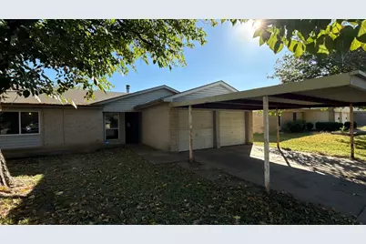 517 Fox Drive, Saginaw, TX 76179 - Photo 4