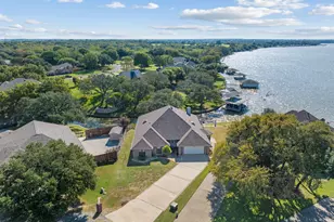 3805 Aqua Vista Ct, Granbury, TX 76049 - Photo 1