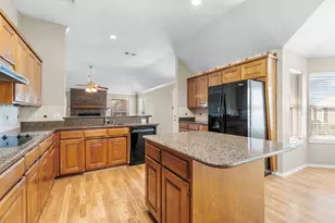 3805 Aqua Vista Ct, Granbury, TX 76049 - Photo 14