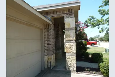 10321 Pyrite Drive, Fort Worth, TX 76131 - Photo 2