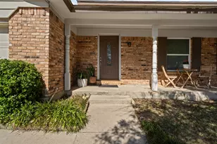 5817 Bunker Blvd, Watauga, TX 76148 - Photo 2