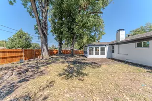 609 Warren Dr, Garland, TX 75042 - Photo 16