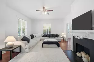 704 W Hull St, Denison, TX 75020 - Photo 4