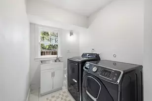 704 W Hull St, Denison, TX 75020 - Photo 16