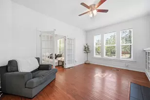 704 W Hull St, Denison, TX 75020 - Photo 8