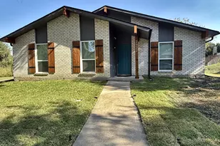 2922 Ashglen Dr, Garland, TX 75043 - Photo 2