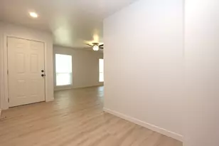 2922 Ashglen Dr, Garland, TX 75043 - Photo 14