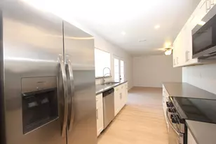 2922 Ashglen Dr, Garland, TX 75043 - Photo 8