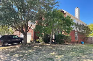 229 Heritage Dr, Crowley, TX 76036 - Photo 2