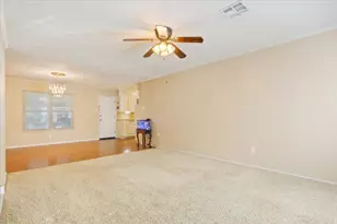 6209 May Dr, Waco, TX 76710 - Photo 8