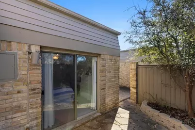 8350 Southmeadow Circle, Dallas, TX 75231 - Photo 20