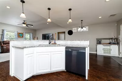 247 County Road 156, Whitesboro, TX 76273 - Photo 8