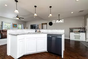 247 Co Rd 156, Whitesboro, TX 76273 - Photo 8