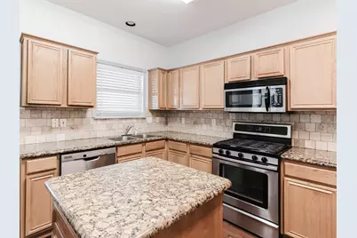 1016 Bonanza Drive, Arlington, TX 76001 - Photo 6