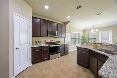 1821 Christopher Creek, Little Elm, TX 75068 - Photo 10