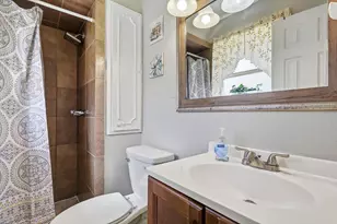 2604 Burning Tree Ln, Irving, TX 75062 - Photo 22