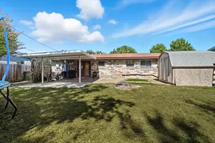2604 Burning Tree Ln, Irving, TX 75062 - Photo 28