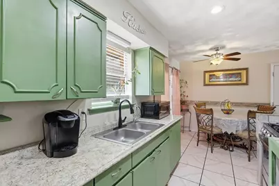 2604 Burning Tree Lane, Irving, TX 75062 - Photo 18