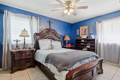 2604 Burning Tree Lane, Irving, TX 75062 - Photo 20