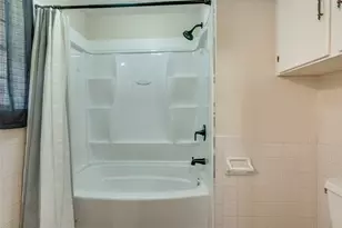 712 Indiana St, Graham, TX 76450 - Photo 16