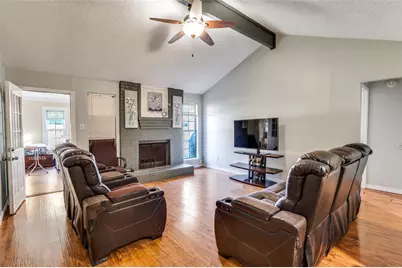 5315 Umbrella Pine Court, Arlington, TX 76018 - Photo 2