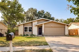 612 McKown Dr, Mansfield, TX 76063 - Photo 2