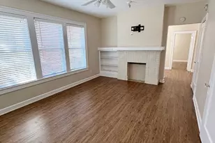 905 N Bishop Ave, Dallas, TX 75208 - Photo 2