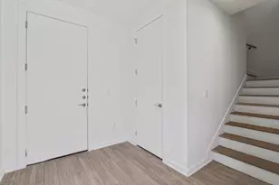 410 W 9th St, Dallas, TX 75208 - Photo 2