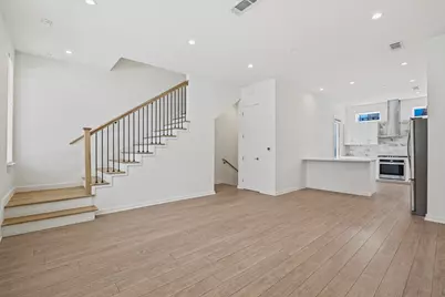410 W 9th Street #205, Dallas, TX 75208 - Photo 4