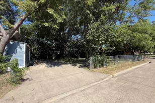 911 Anthony St, McKinney, TX 75069 - Photo 8