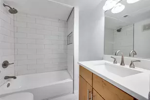 4616 W Lovers Ln, Dallas, TX 75209 - Photo 16